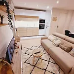 Rdc Jardin, Piscine, Parking 2 아파트 *